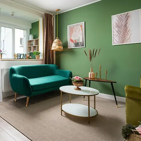 Amazon - Deluxe One Bedroom Appartement