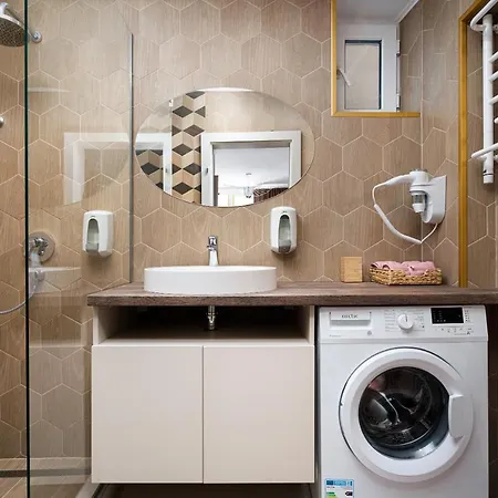 Amazon Apartment Bucharest